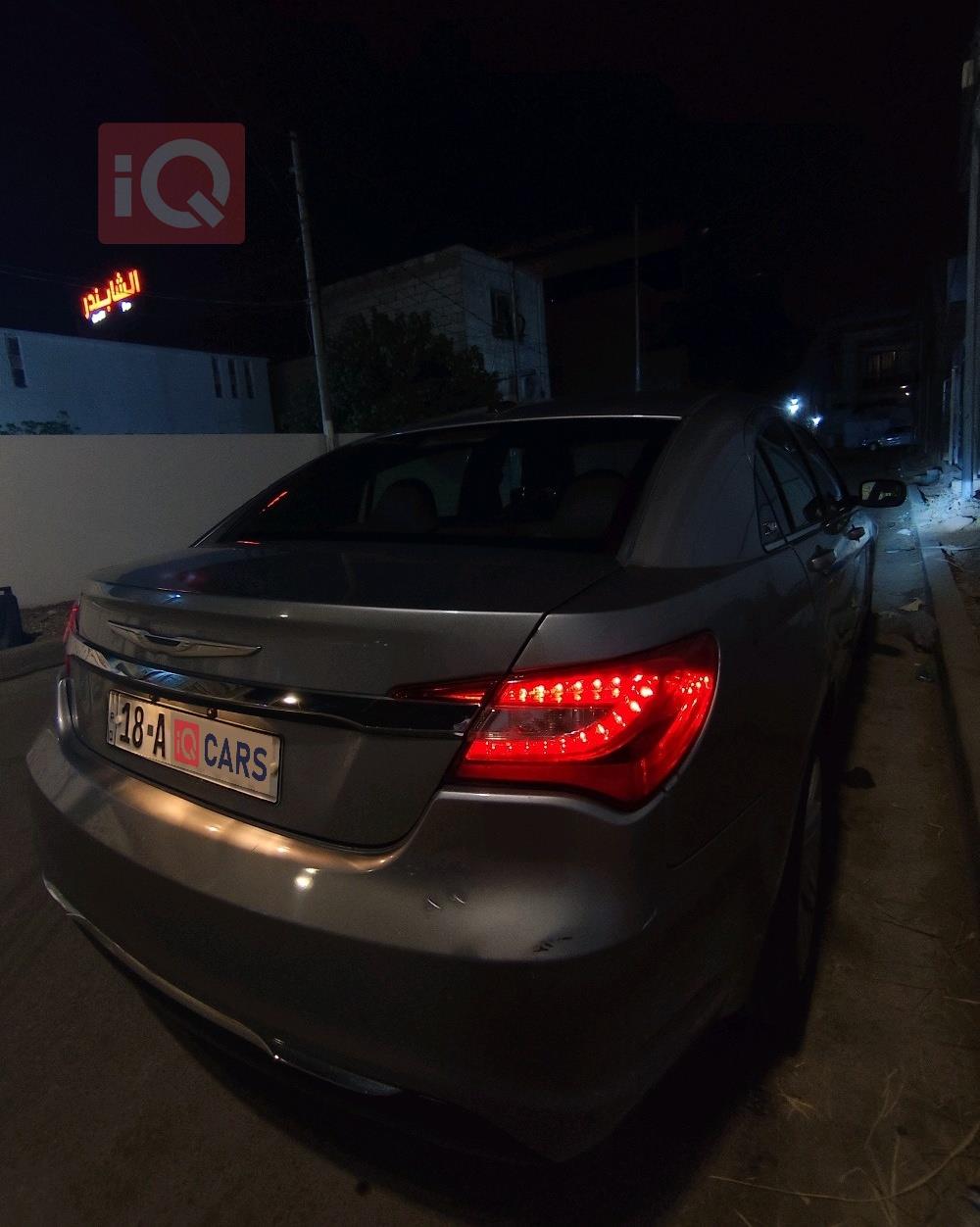 كرايسلر 200
